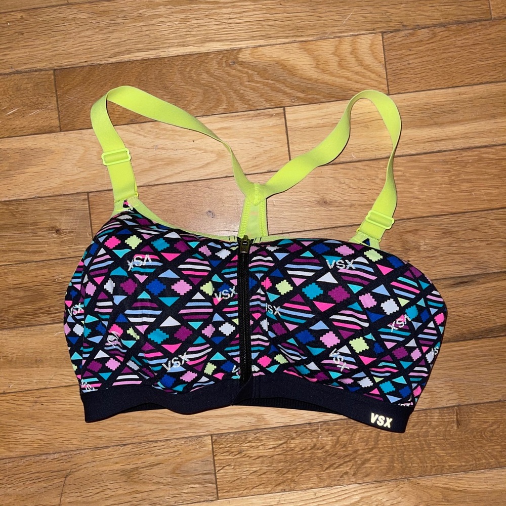Women’s Victoria’s Secret athletic sports bra